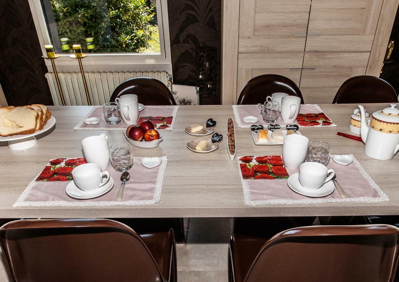 La Gobiniere Bed & Breakfast Saint-Mars-la-Reorthe ภายนอก รูปภาพ